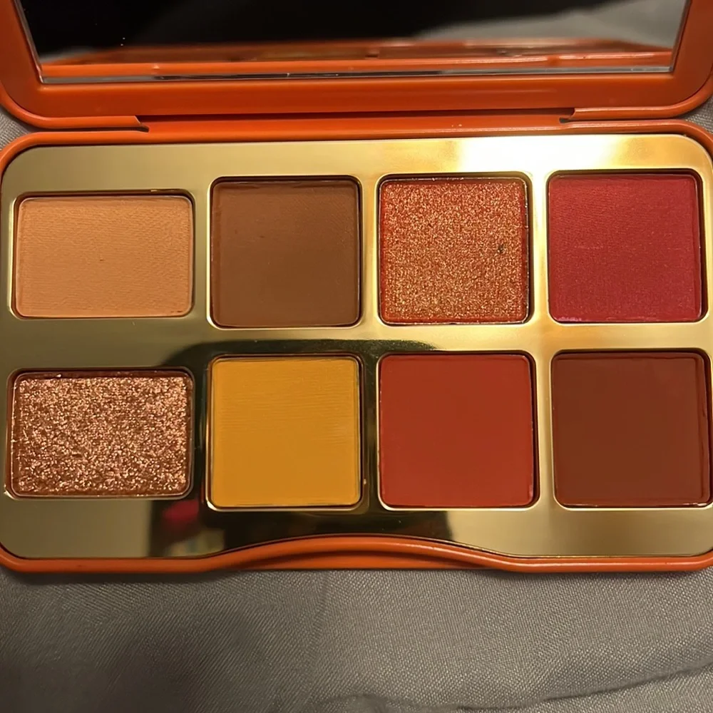 Too Faced Light My Fire mini eyeshadow palette, NIB!